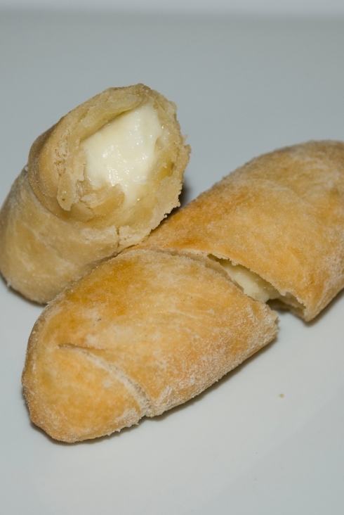 Recipe: Venezuelan Tequeños | Venezuelan Cheese Wrapped in Dough (Appetizers)