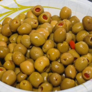Garnish: Olives