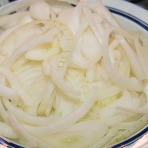 Garnish: Onions